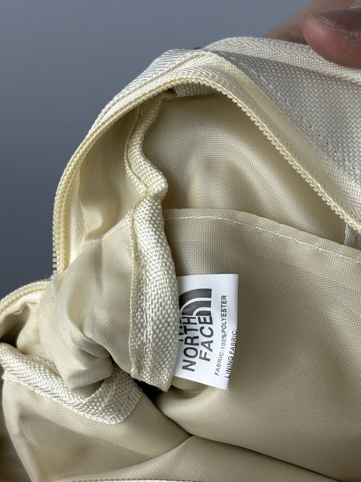 Сумка через плече The North Face у 2-ох кольорах(Чорний, Білий).