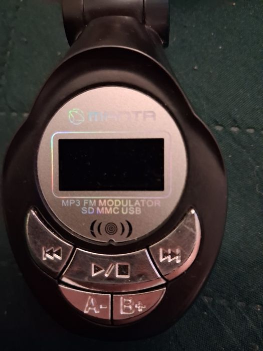 MANTA Modulator MP3 FM + Rozdzielacz  ładowarki  auta