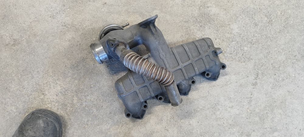 Turbos , admissões de ar e injetores VP 110 para grupo vag 1.9 TDI VP em bom estado