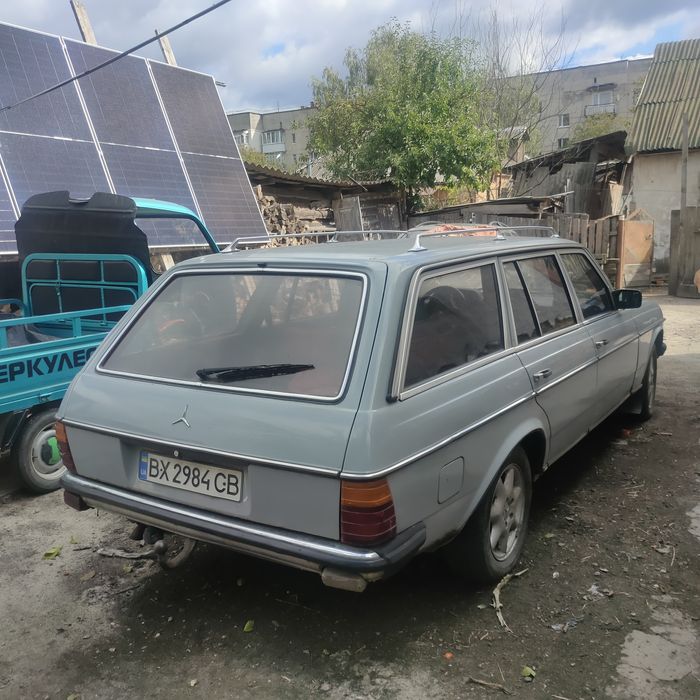 Мерседес W123 універсал
