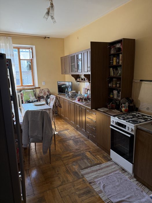 Продам житловий будинок в місті Глобине. Торг.