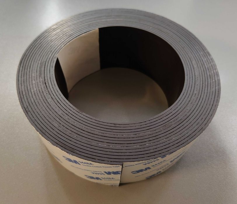 Taśma magnetyczna samoprzylepna 1,5mm x 50mm x 5m mocna MSXX000844