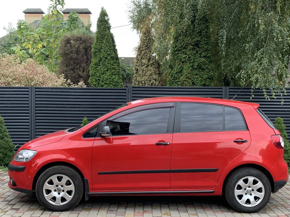 Volkswagen golf plus 2008 бензин 1,6