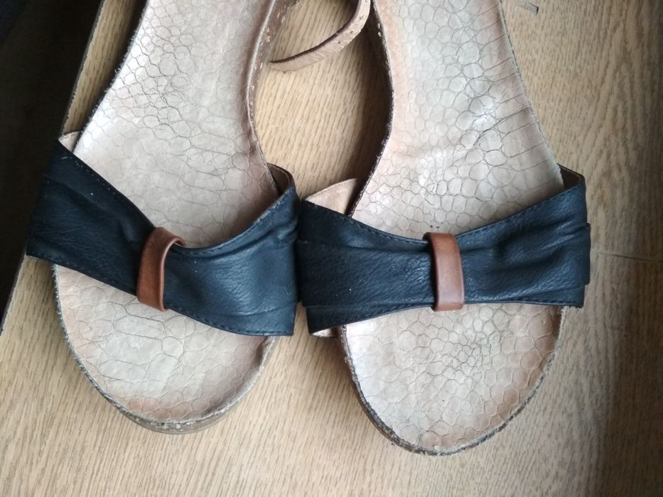 Sandałki rozm. 39