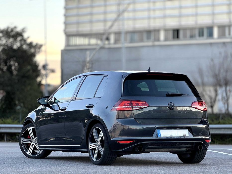 Volkswagen Golf GTi 2.0 TSI BlueMotion PELE C/NOVO