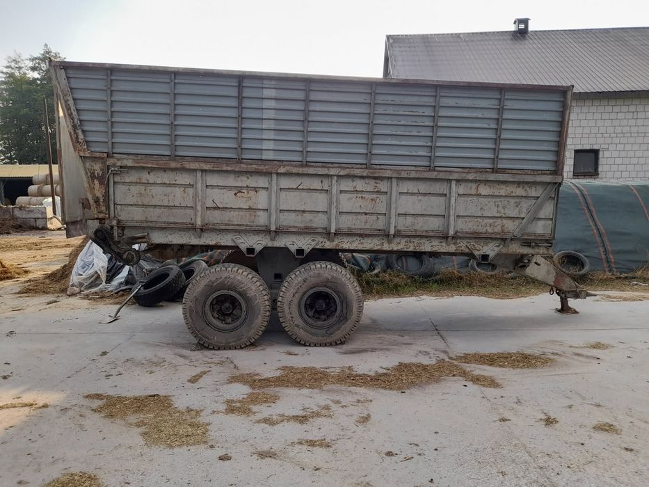 Sprzedam rozrzutnik 11tonowy