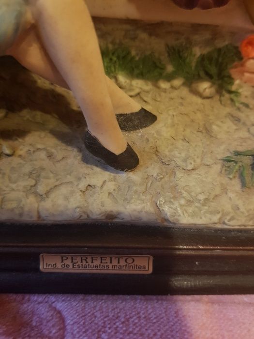 Estatueta em Marfinite Casal de Namorados Anos 80