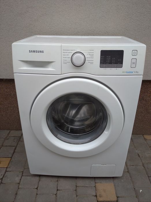 Стиральную машину Samsung продам