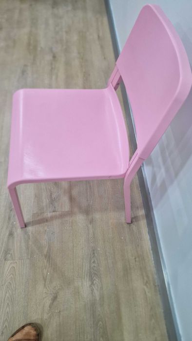 Cadeira colorida "Rosa"