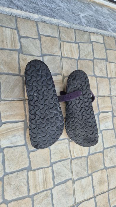 Birkenstock tamanho 35 como novas