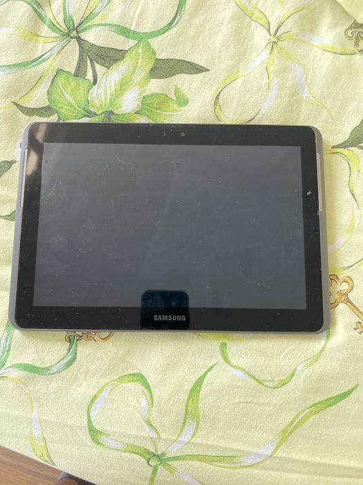 Samsung планшет