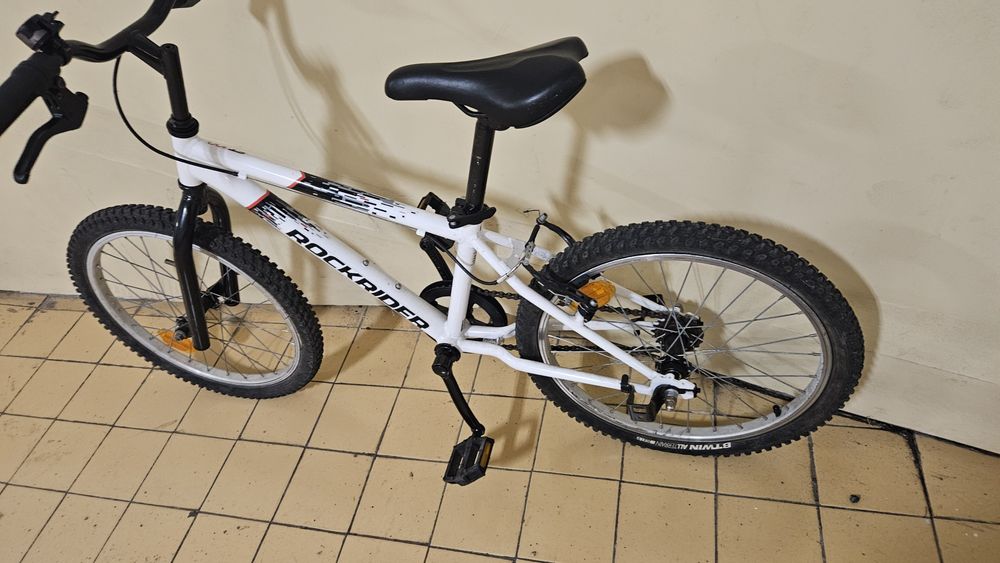 Bicicleta, Rockrider, roda 20, em bom estado, pouco uso