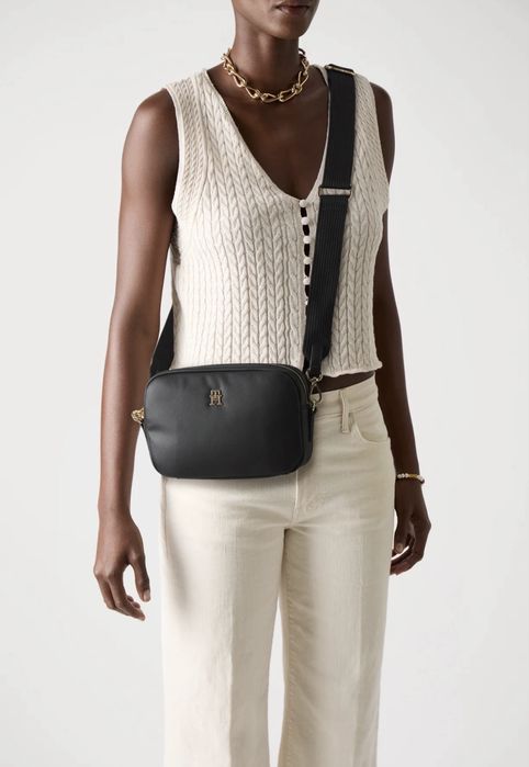 Tommy Hilfiger oryginalna torebka listonoszka popette camera bag  granatowa