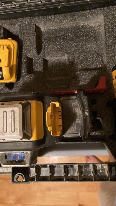 Laser krzyżowy, poziomica laserowa DeWalt Dce089r Rossosz • OLX.pl