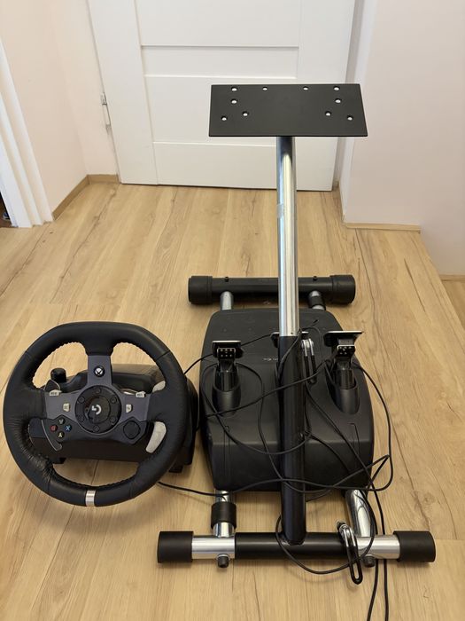Kierownica i stojak Logitech