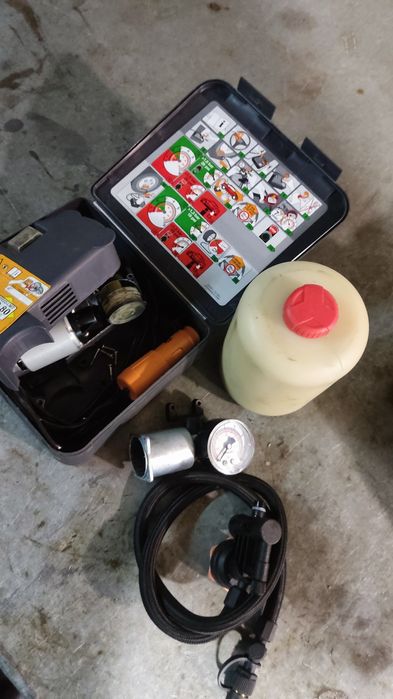 Автомобильный компрессор