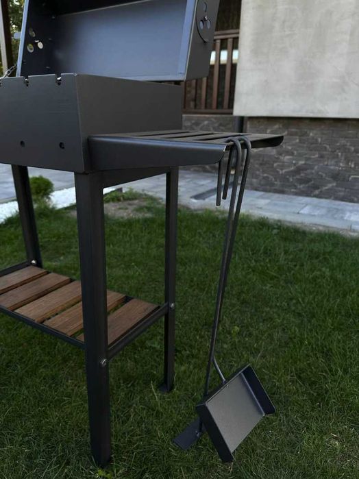 КОМПАКТНИЙ / Мангал з кришкою для барбекю метал 4 мм на 8 шампурів