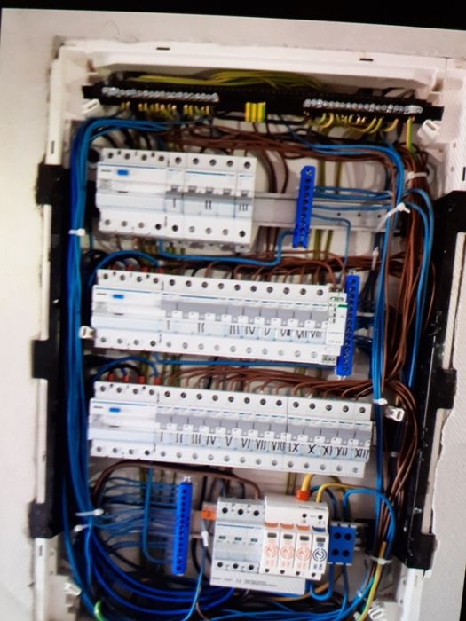 Usługi koparko-ładowarką