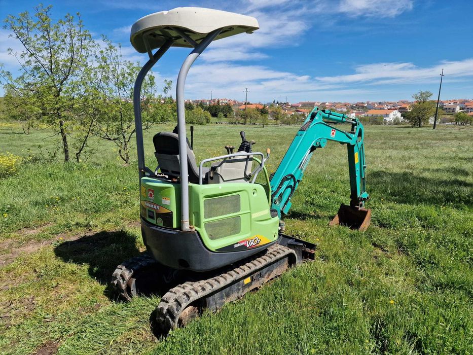 Giratória / Escavadora Yanmar Vio17 - 1.7 Toneladas