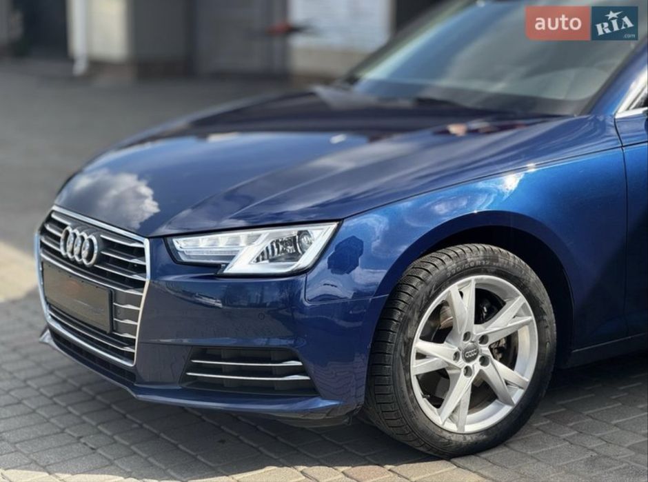 Audi A4 B9 2.0 tfsi 2016 рік