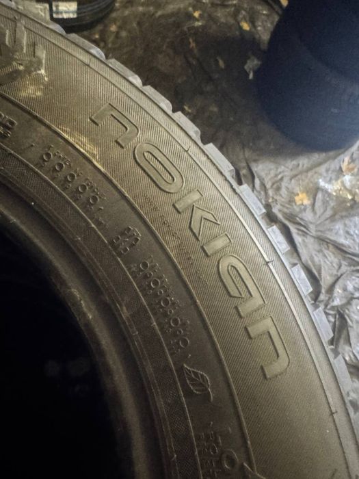 Зимові шини 215/65 16 Nokian 2024