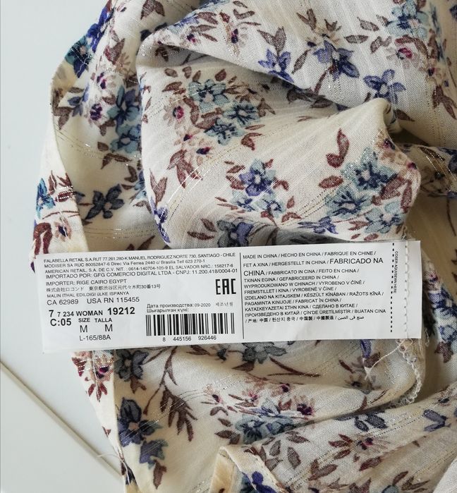 Blusa estampada de senhora, marca Mango, T. M