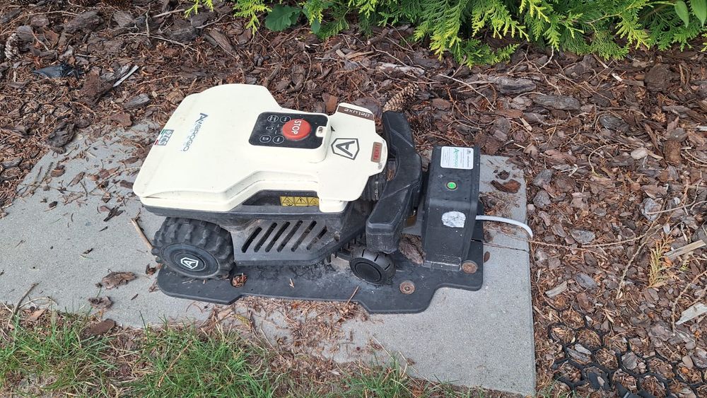 Robot koszący Ambrogio L15 Deluxe