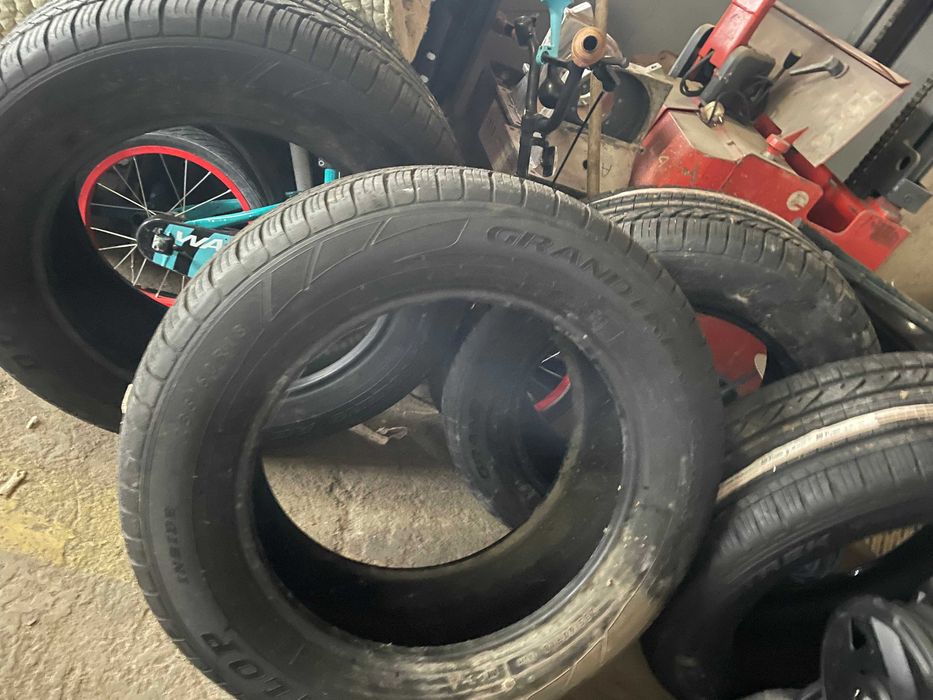 Opony Dunlop 235 60 r18