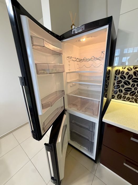 Оренда 2-кімнатна квартира  67 м² , вул .Лазаренка, 4Б , паркомісце , з тваринами можна