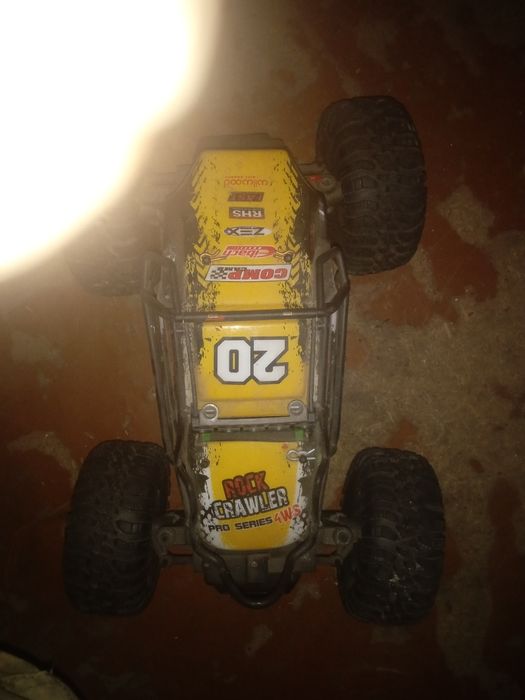 Машинка на радиоуправлении