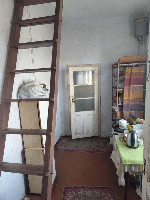 Дім 91 м2 на п'ять кімнат м. Новоселиця під Чернівцями