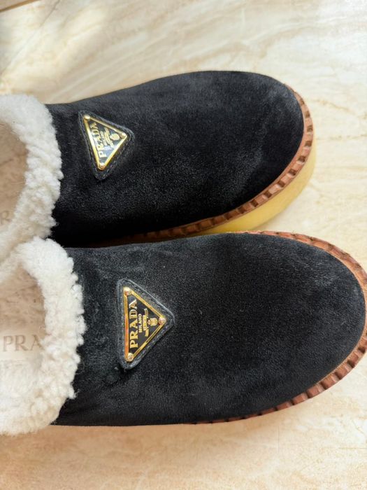 Продам утеплені мюлі PRADA