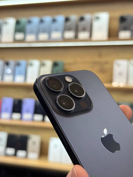 Apple iPhone 15 Pro 256gb Blue Esim Neverlock: 27 500 грн