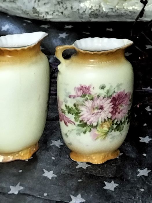 Jarras em Porcelana Antigas