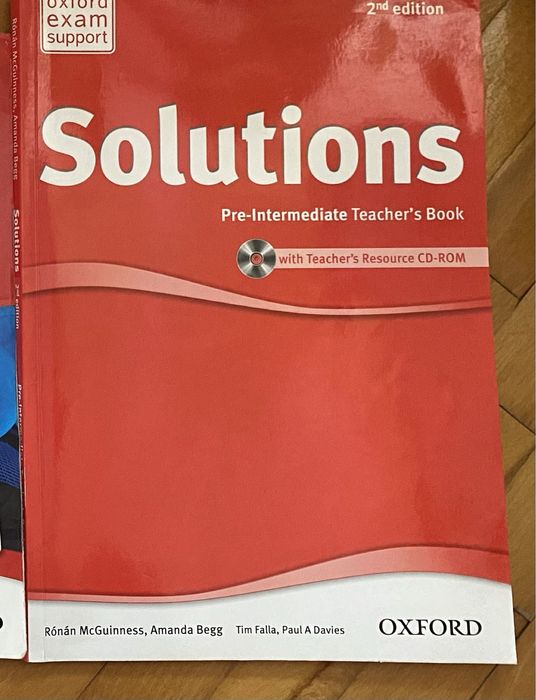 Solutions Pre-Intermediate 2nd edition Teacher’s book
