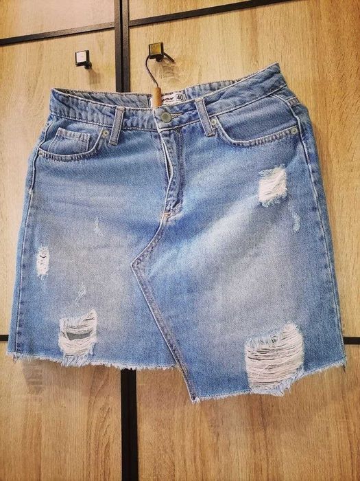 Продам джинсову юбку Denim
