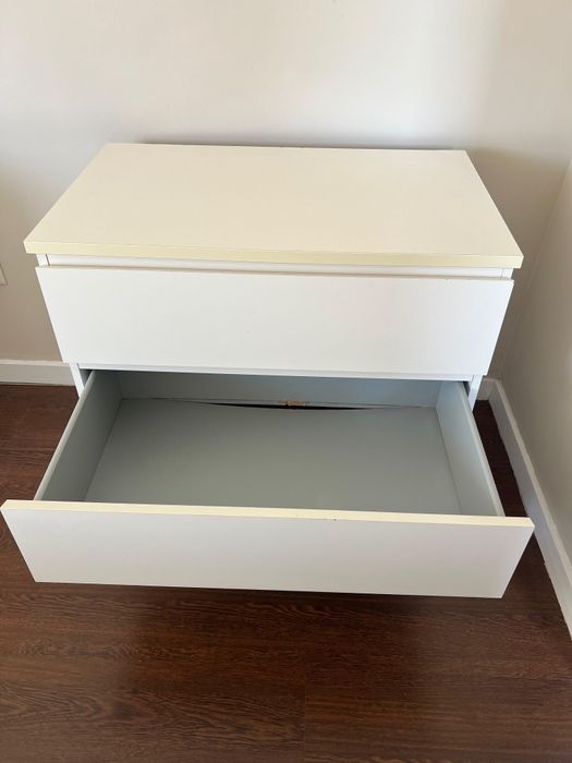 Cómoda Malm ikea branco
