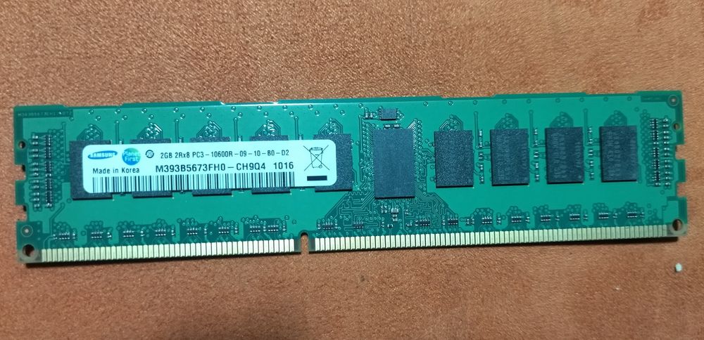 Карти пам'яті, оперативна пам'ять Samsung