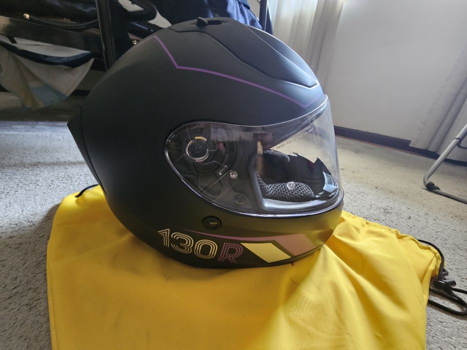 Capacete 130R de mota