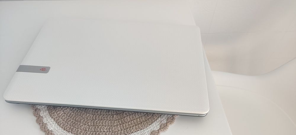 Portátil Intel® Core™ i7 750 GB HDD ou 480GB SDD | 4GB RAM