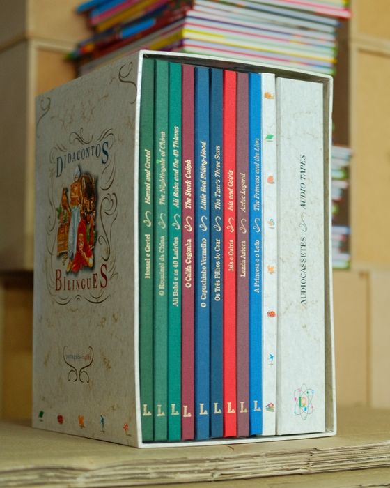 Didacontos Bilingues, 9 volumes, contos infantis