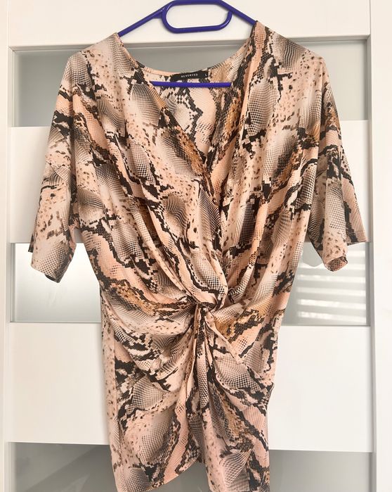 Bluzka motyw skóry węża