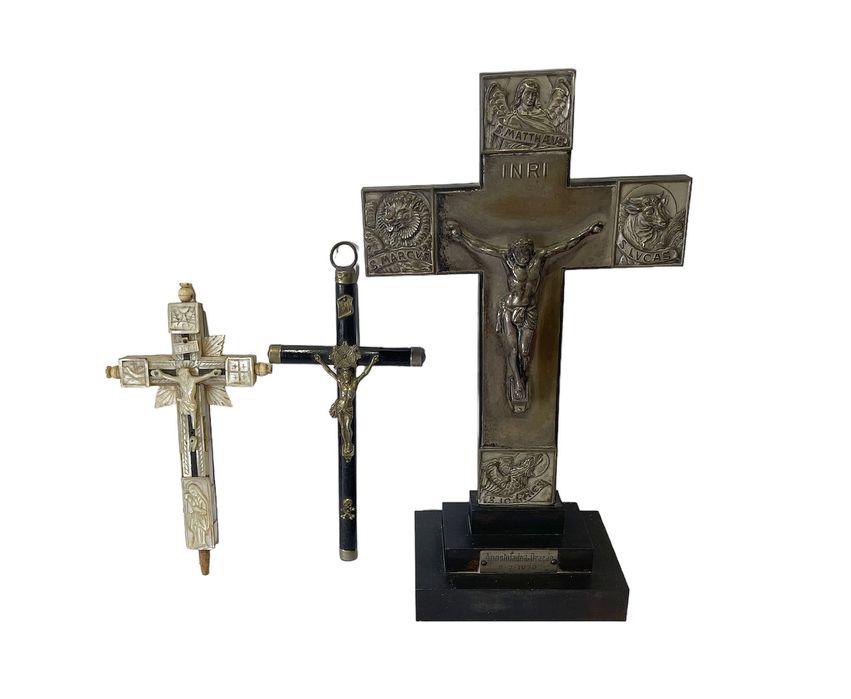 Arte Sacra - Três crucifixos - Século XIX