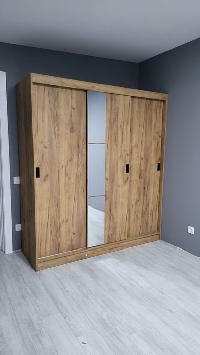 Встановлення монтаж меблів кухні шафи готові так і індивідуальні.