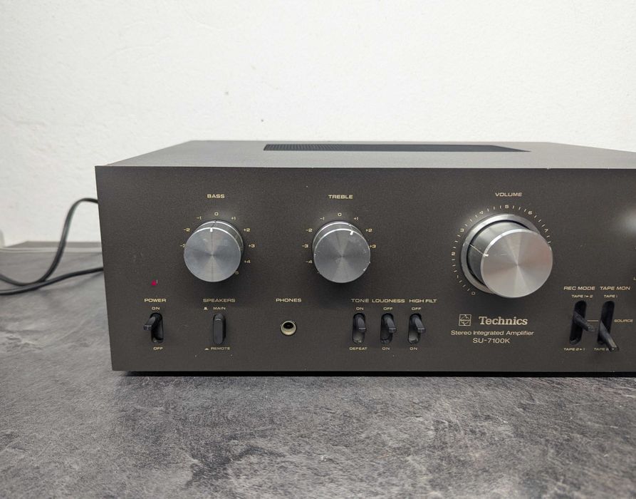 Стерео підсилювач TECHNICS SU-7100K.