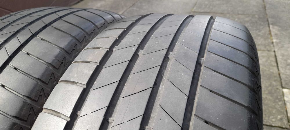 Opony letnie  Bridgestone  235/55 R17 H XL VW         103H