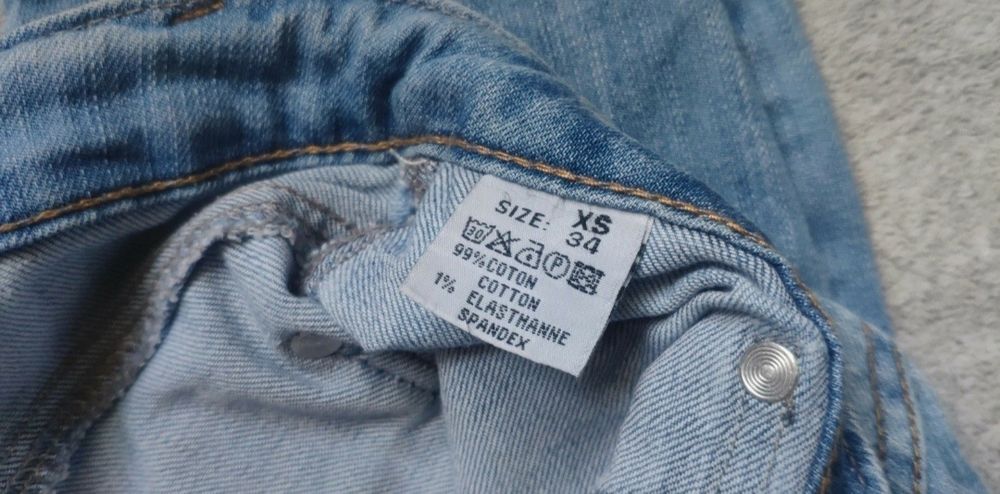 Jasne cieniowane jeansy 99% bawełna