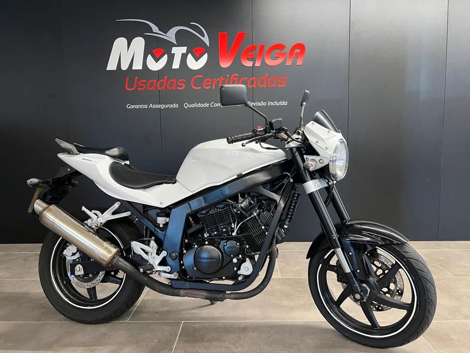 Hyosung GT  250