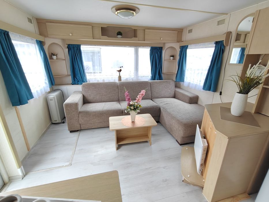 DOMEK holenderski letniskowy przyczepa kemping