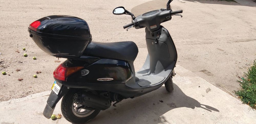 Скутер мопед Honda Lead 50 AF 48